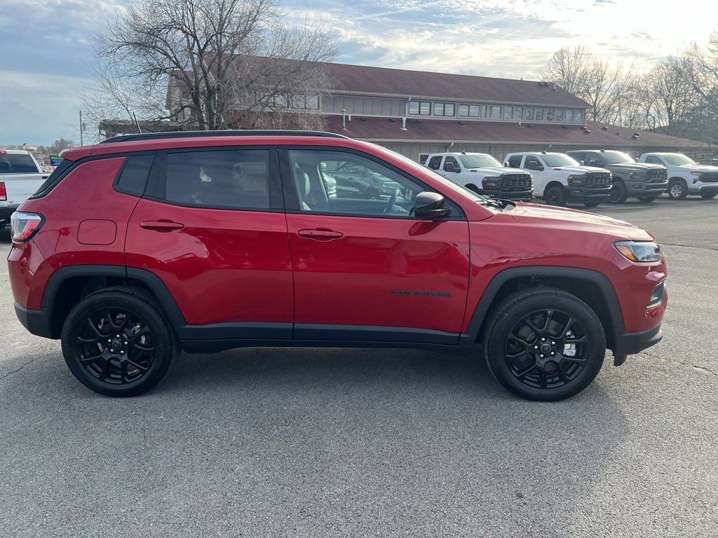 New 2026 Jeep Compass Latitude AWD/4WD image 4