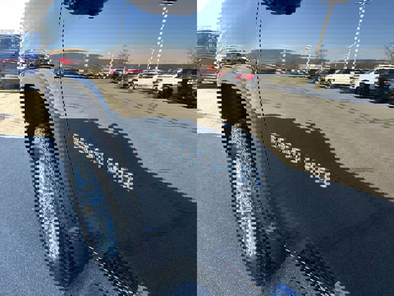 Used 2022 Chevrolet Silverado 2500 High Country w/ Z71 Off-Road Package image 13