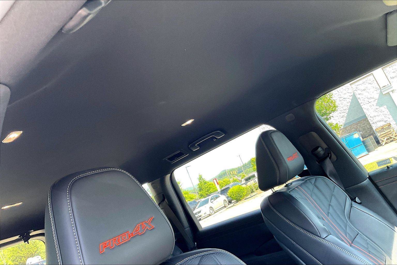 Certified 2025 Nissan Armada PRO-4X AWD/4WD image 22