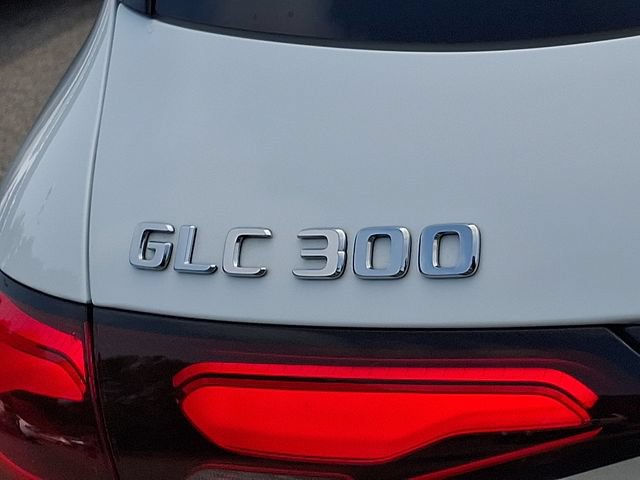 Used 2023 Mercedes-Benz GLC 300 4MATIC image 36