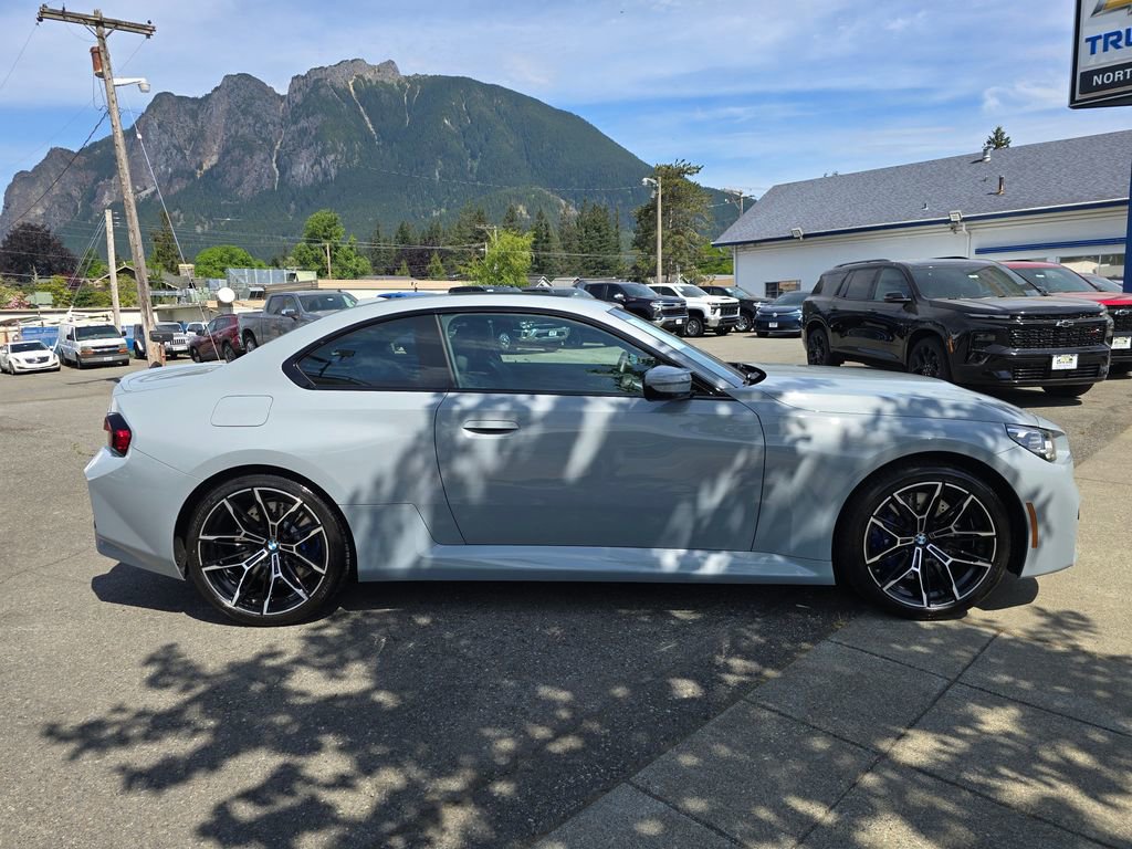 Used 2023 BMW M2 RWD image 4