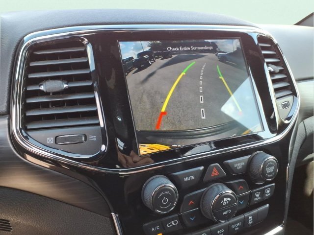 Used 2021 Jeep Grand Cherokee Laredo X AWD/4WD image 24