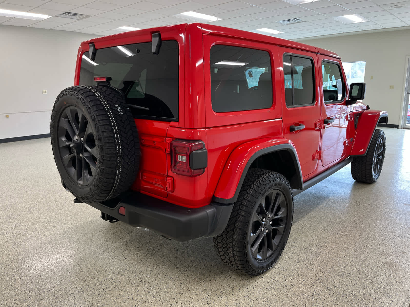 Used 2025 Jeep Wrangler Backcountry image 5