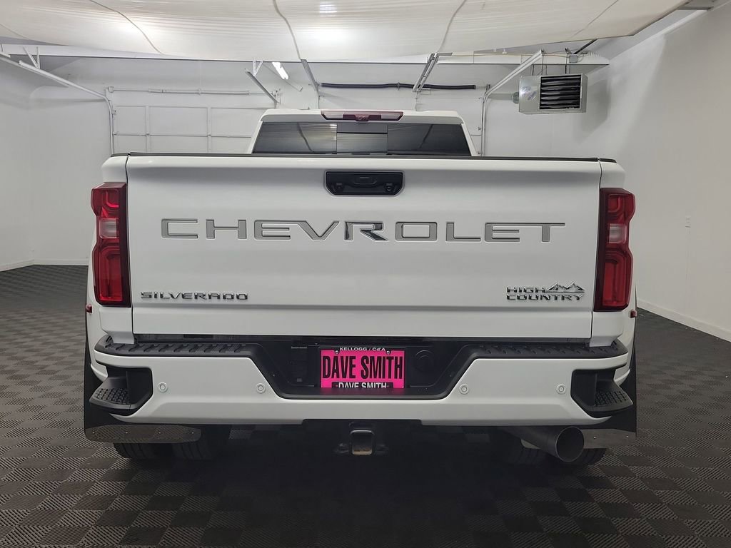 Used 2025 Chevrolet Silverado 3500 High Country w/ High Country Premium Package image 8