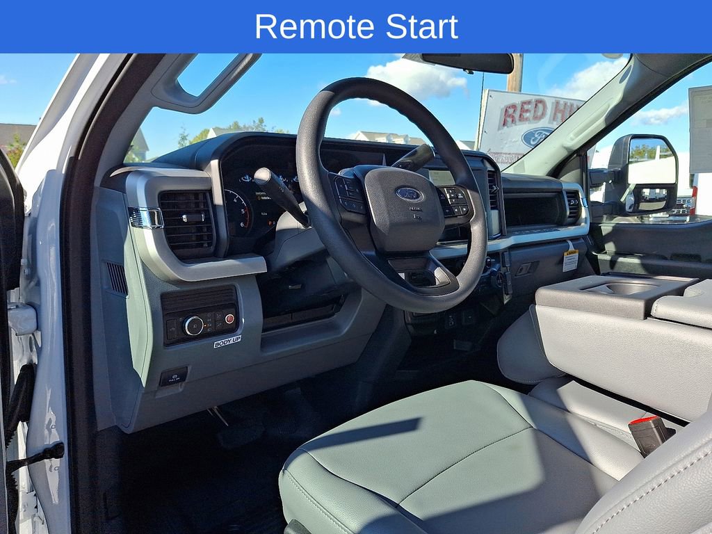 New 2025 Ford F550 4x4 Regular Cab Super Duty w/ XL Chrome Package image 6