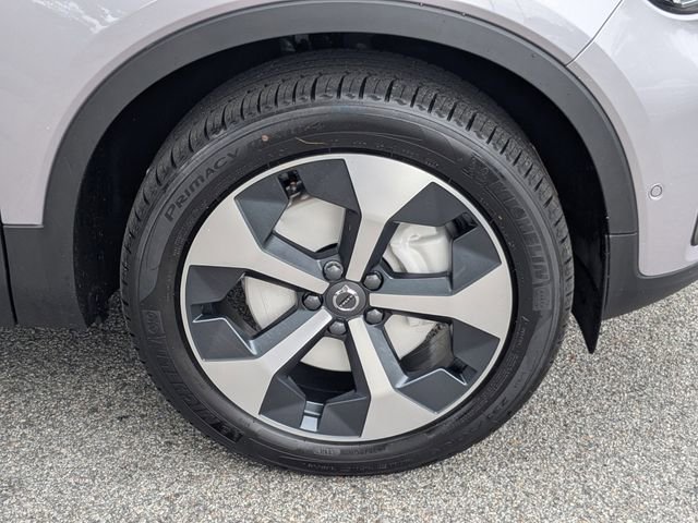 New 2026 Volvo XC40 B4 Plus w/ Protection Package Premier image 11
