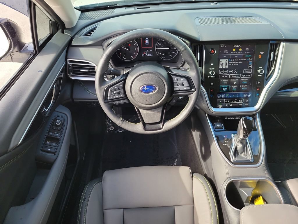 Used 2025 Subaru Outback Onyx Edition AWD/4WD image 18