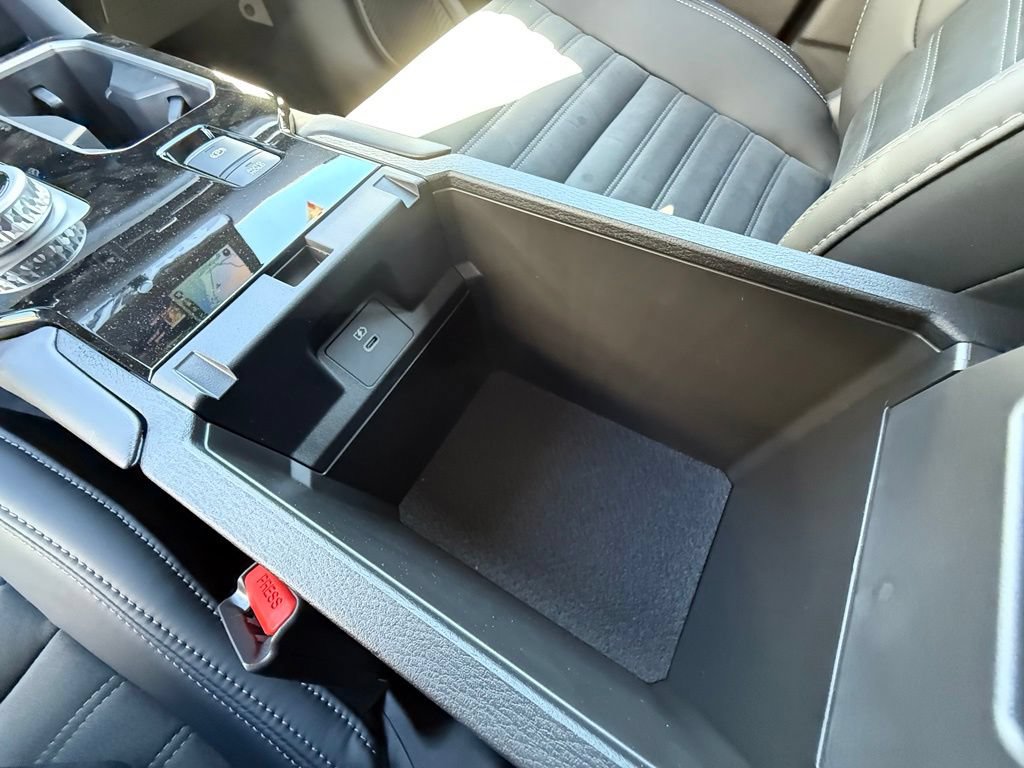 New 2026 Mitsubishi Outlander AWD image 30