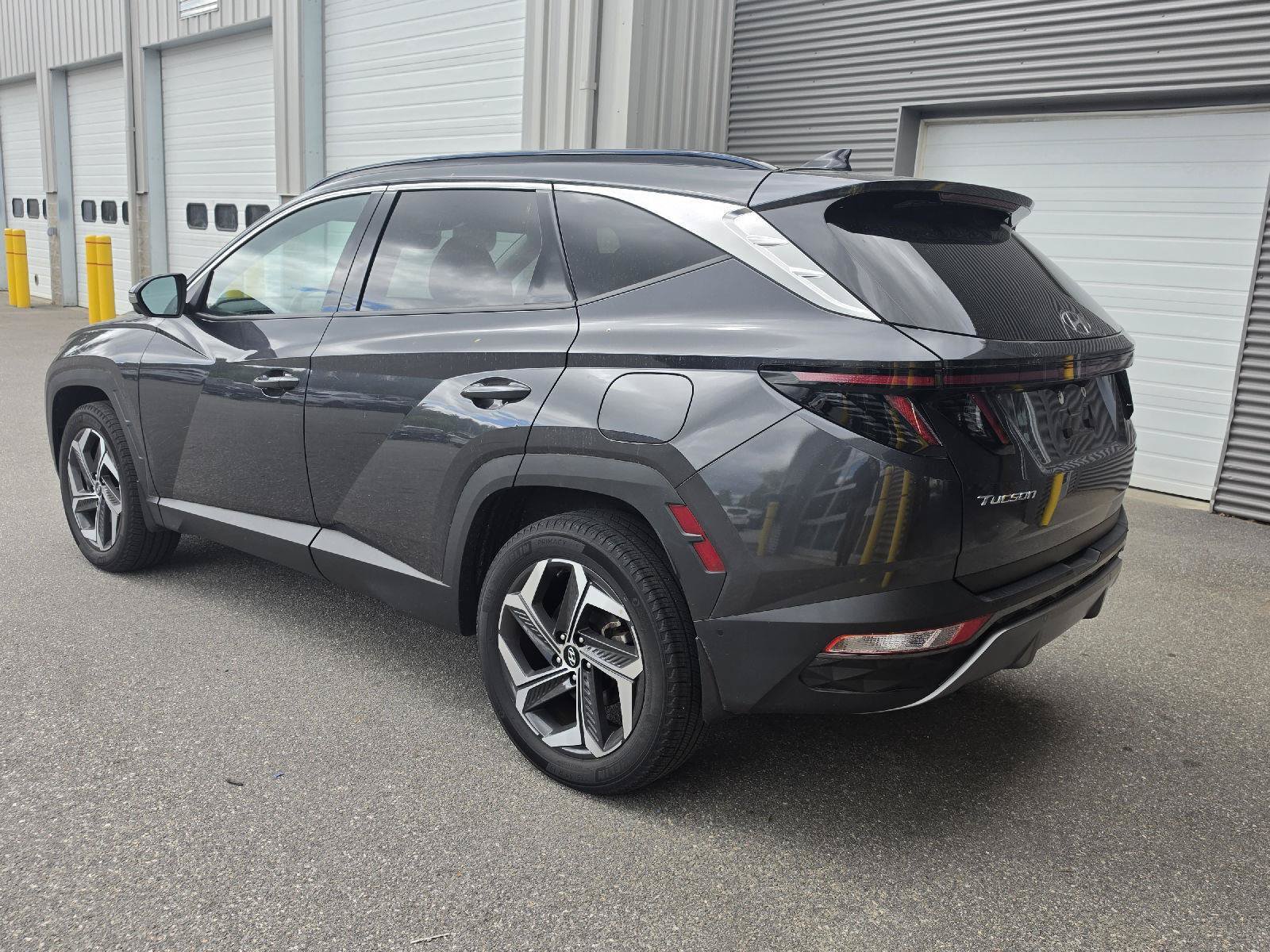 Used 2023 Hyundai Tucson Limited AWD/4WD image 16