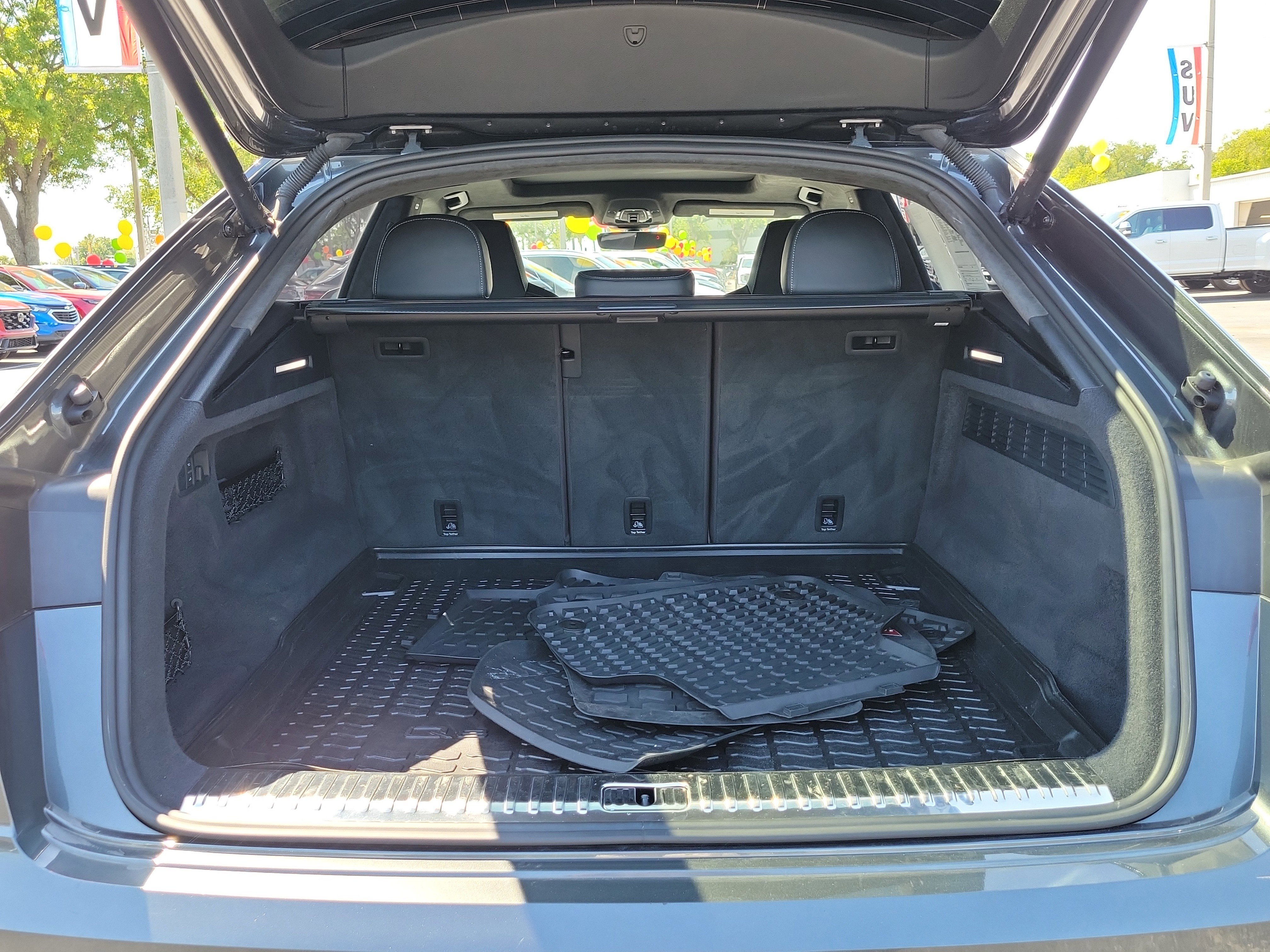 Used 2022 Audi SQ8 Prestige image 10