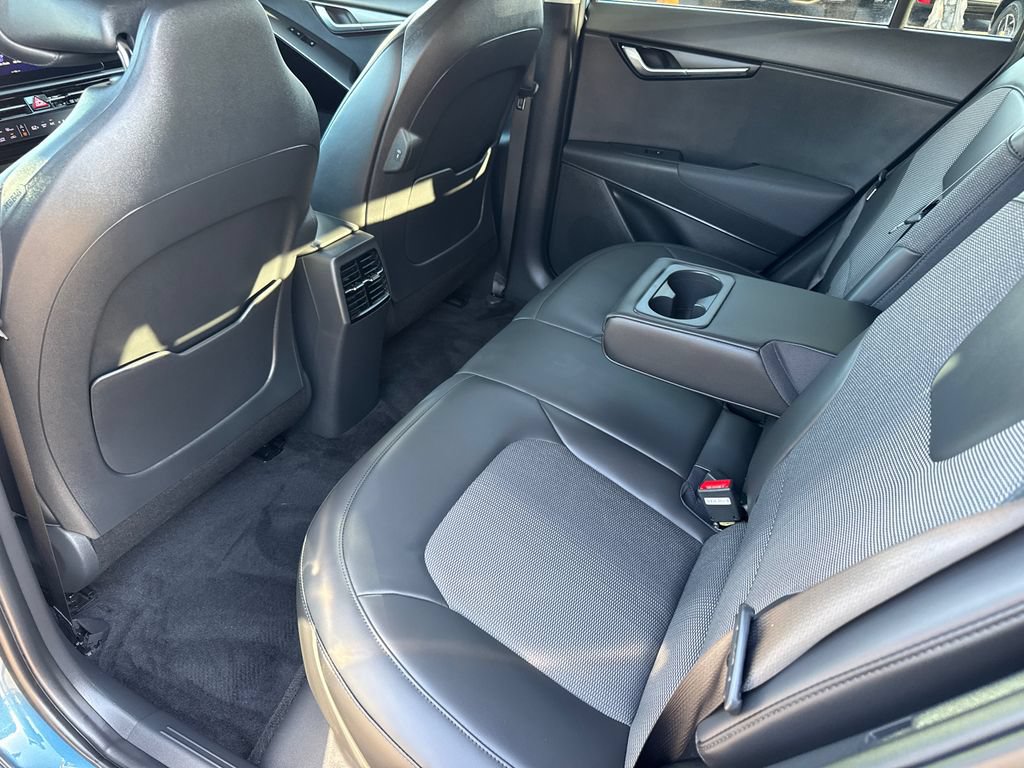 Used 2023 Kia Niro Wind FWD image 19