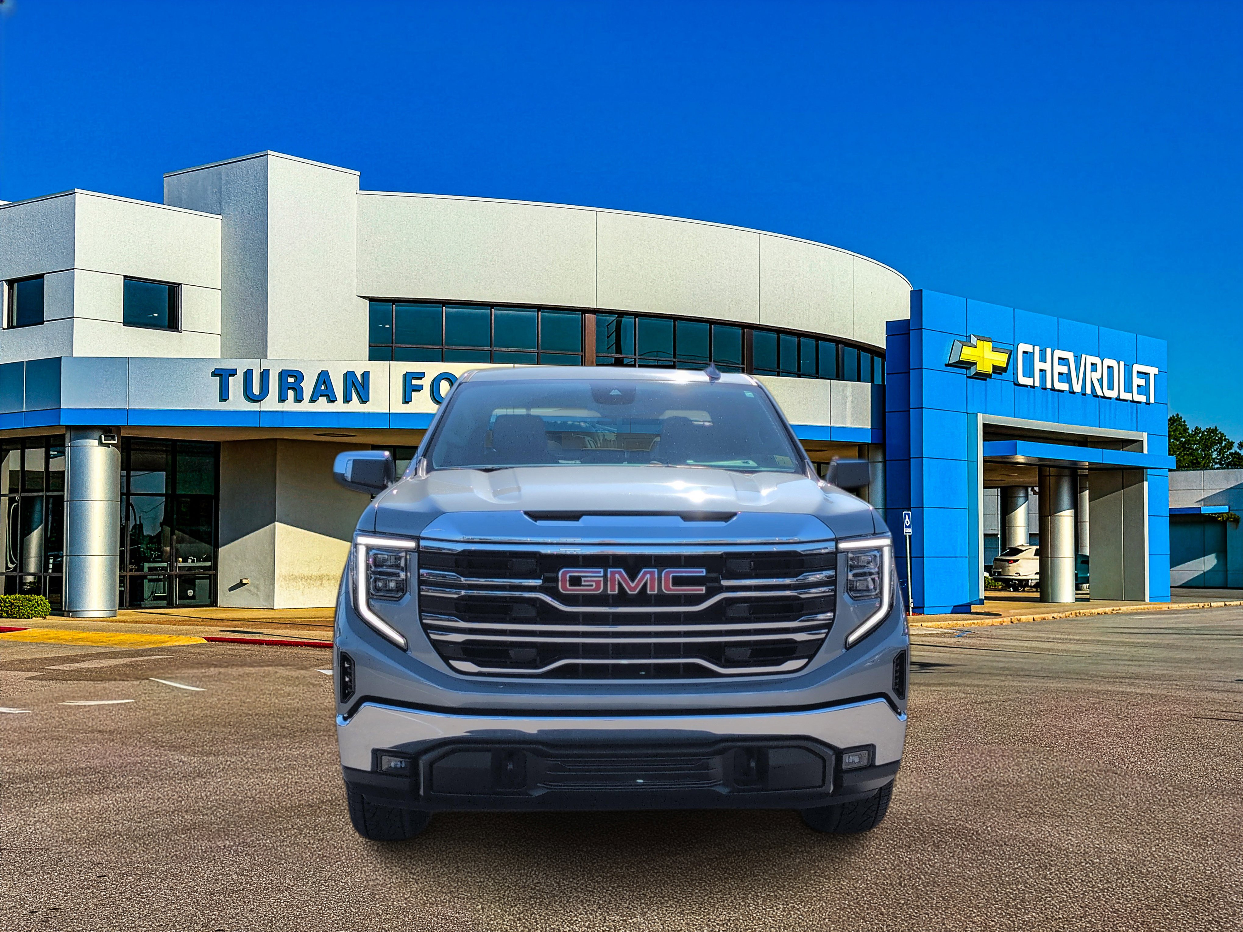 Used 2024 GMC Sierra 1500 SLT w/ SLT Premium Package image 9