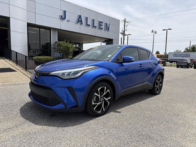 Used 2022 Toyota C-HR XLE FWD image 1