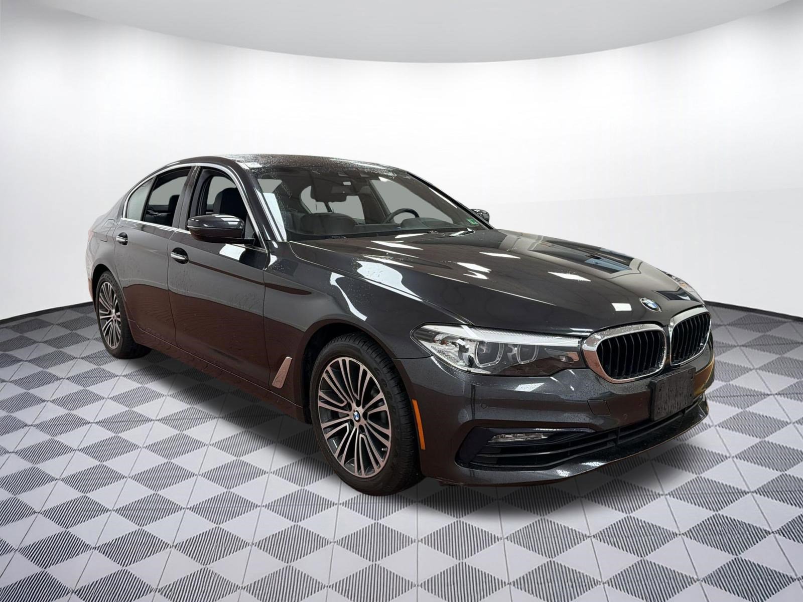 Used 2018 BMW 530i xDrive AWD/4WD image 6