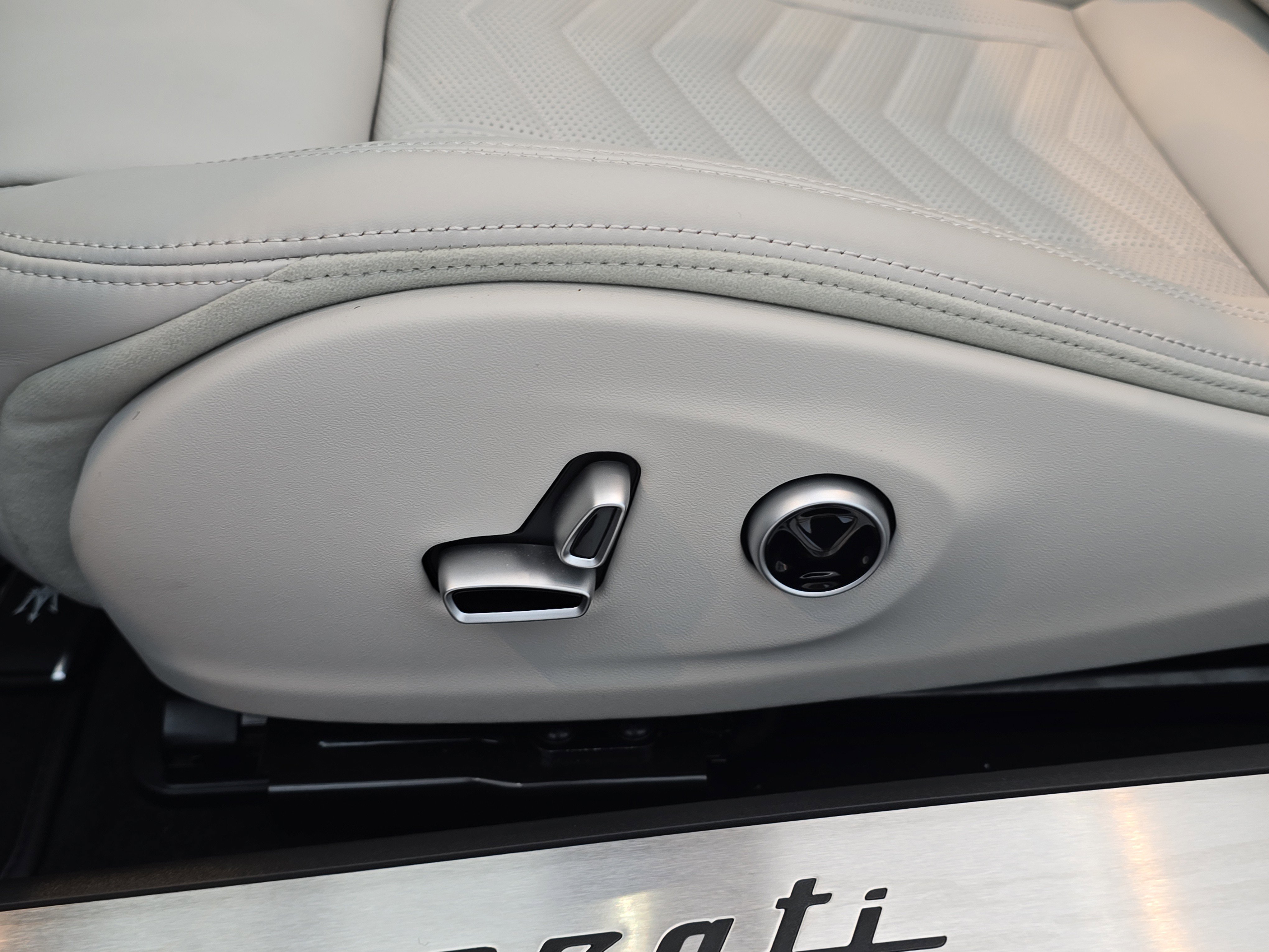 New 2026 Maserati GranCabrio Modena image 16