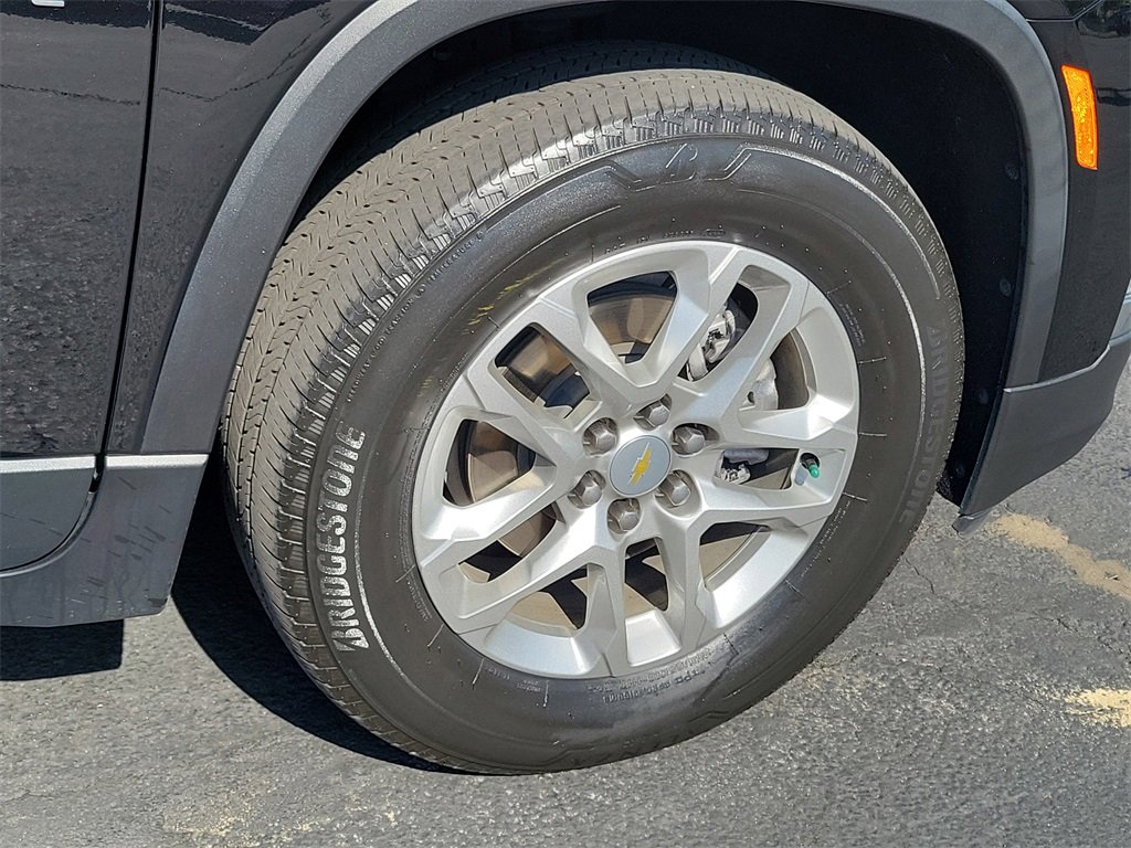 Used 2022 Chevrolet Traverse LS image 26