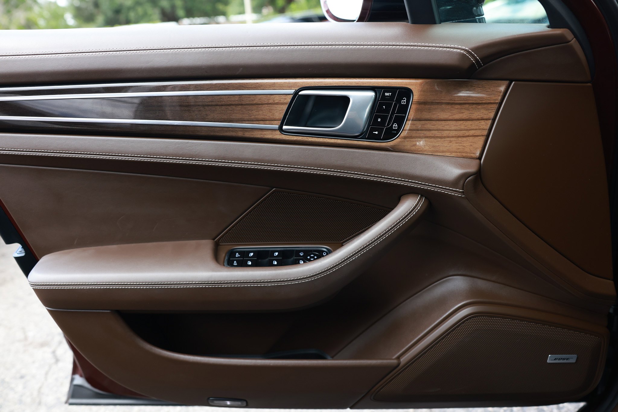 Used 2019 Porsche Panamera RWD image 49