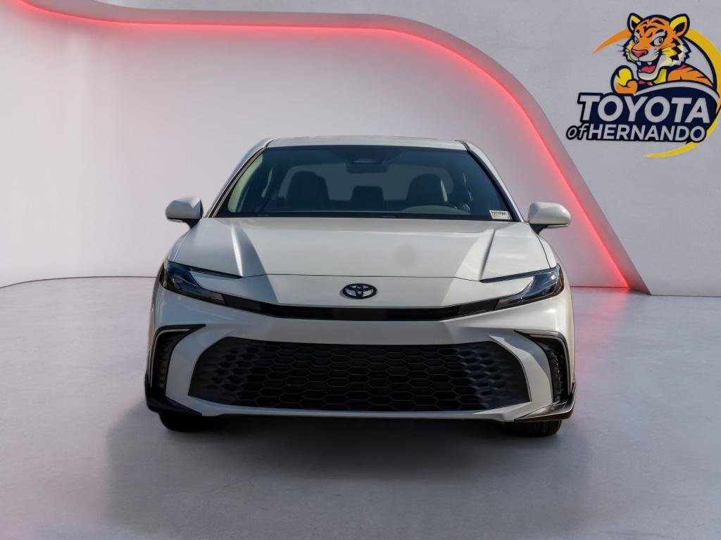 Used 2026 Toyota Camry SE FWD image 2