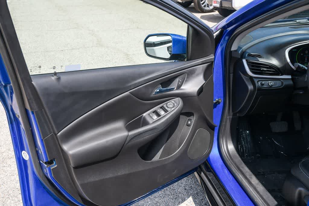 Used 2018 Chevrolet Volt LT w/ Comfort Package FWD image 25