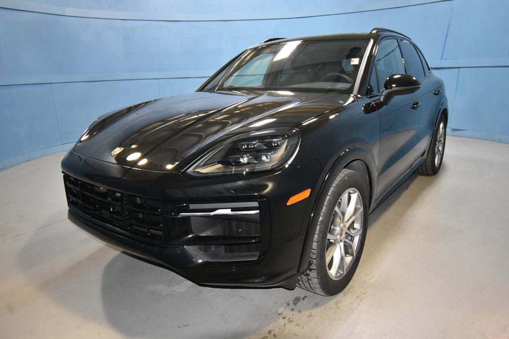 Certified 2025 Porsche Cayenne image 1