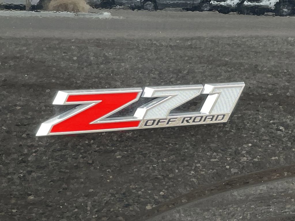 Used 2022 Chevrolet Colorado Z71 w/ Z71 Midnight Edition image 29
