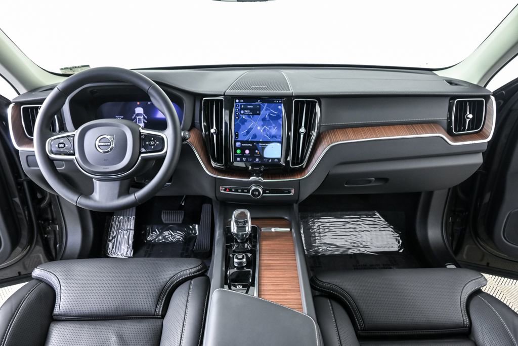 Certified 2023 Volvo XC60 B5 Ultimate w/ Protection Package Premier FWD image 20