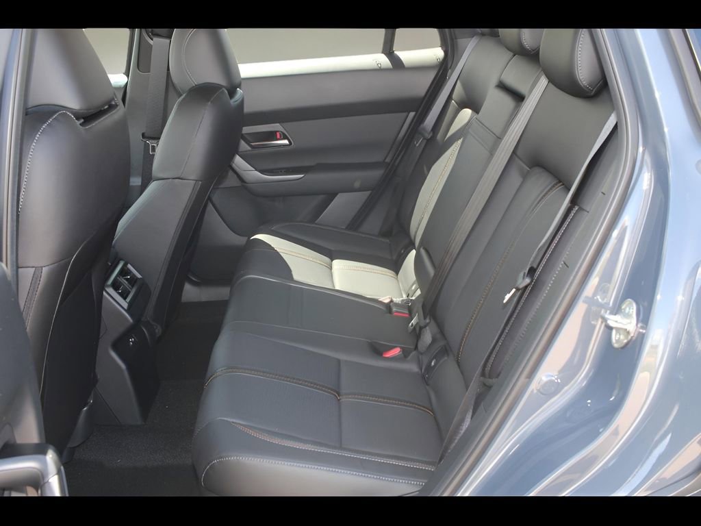 Used 2025 MAZDA CX-50 2.5 Hybrid w/ Weather Package image 10