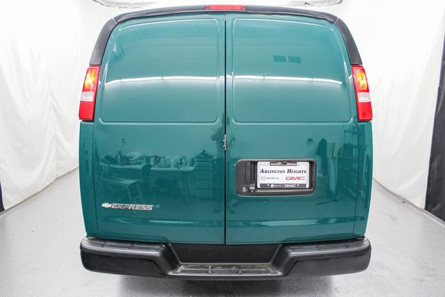 Used 2019 Chevrolet Express 3500 w/ Driver Convenience Package RWD image 10