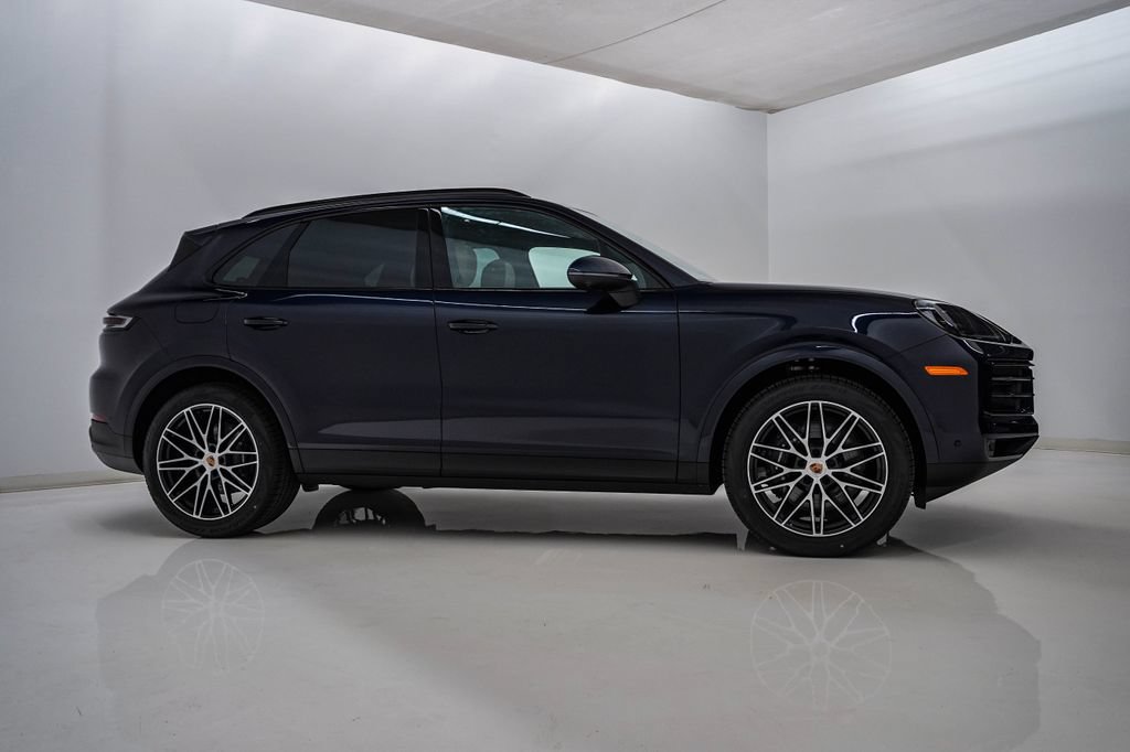New 2026 Porsche Cayenne AWD/4WD image 9