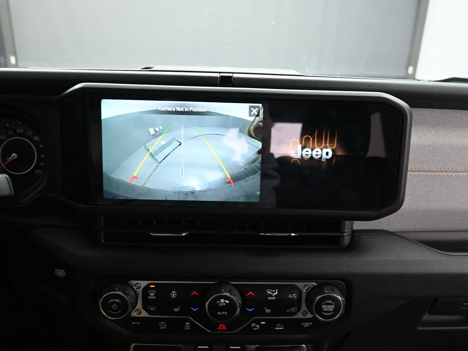 Used 2025 Jeep Wrangler Sport image 20