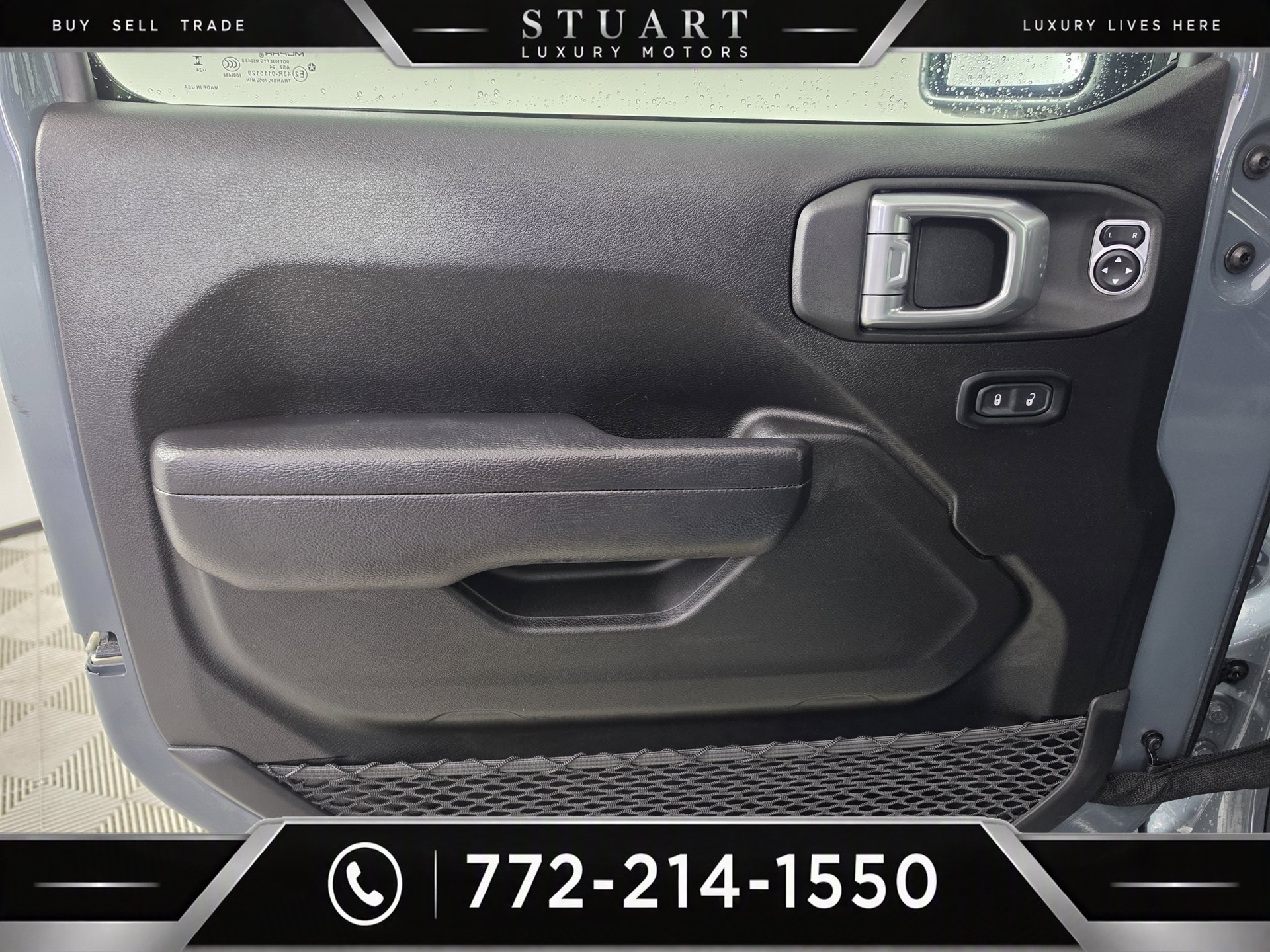 Used 2024 Jeep Wrangler Unlimited Sport AWD/4WD image 5
