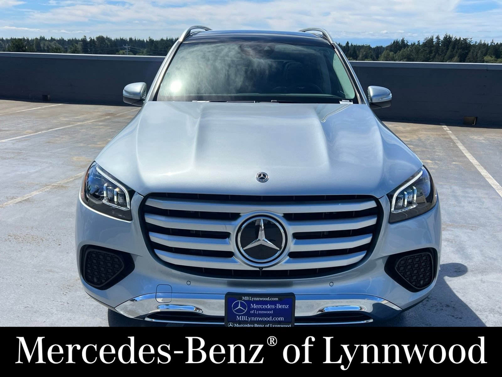 New 2026 Mercedes-Benz GLS 450 4MATIC image 4