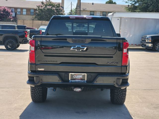 Used 2025 Chevrolet Silverado 1500 ZR2 w/ Dark Appearance Package AWD/4WD image 14