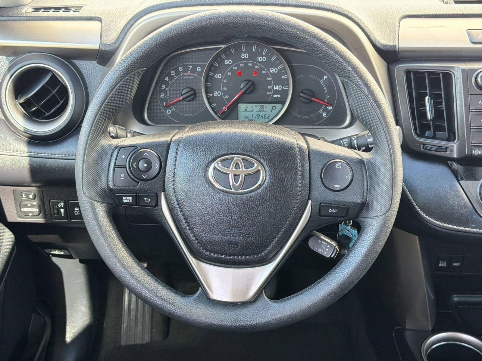 Used 2015 Toyota RAV4 XLE image 16
