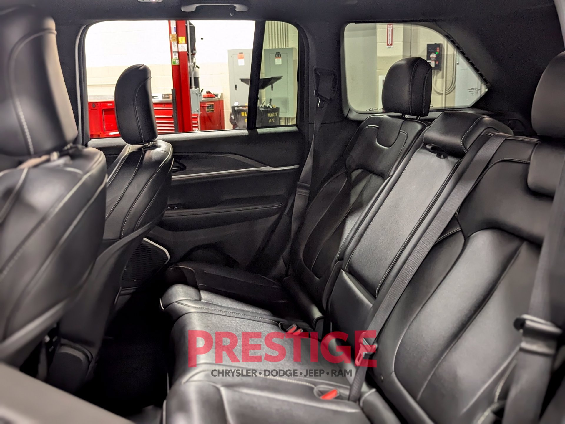 Used 2024 Jeep Grand Cherokee Limited 4xe AWD/4WD image 30