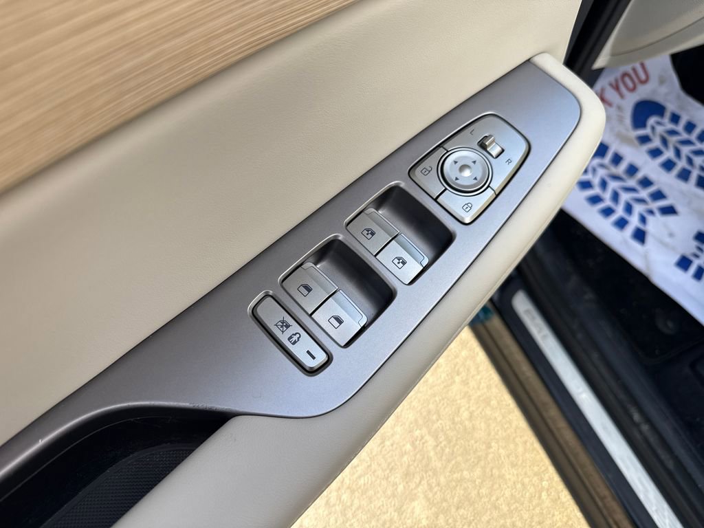 Used 2024 Hyundai Palisade Limited image 24