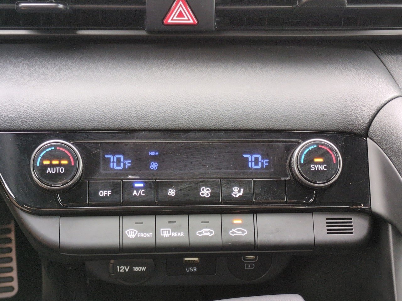 Used 2025 Hyundai Elantra Sport FWD image 20