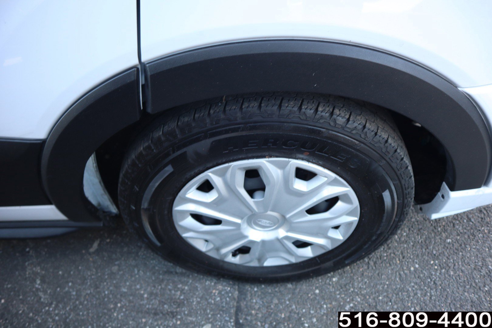 Used 2023 Ford Transit 350 XLT image 8