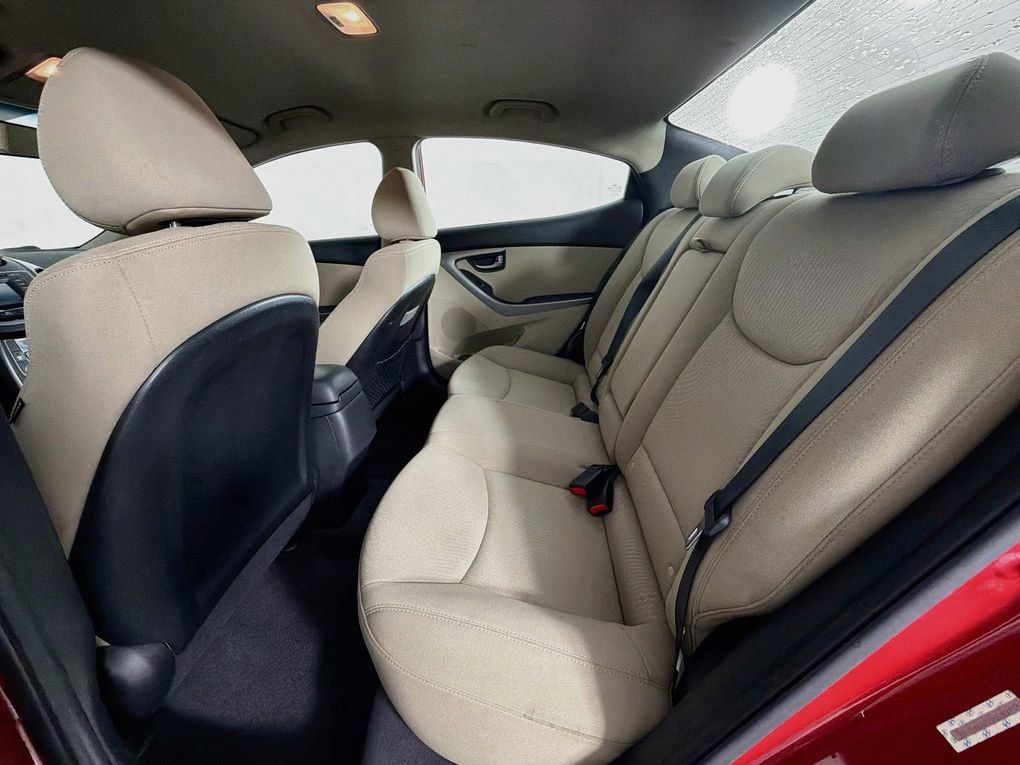 Used 2014 Hyundai Elantra SE w/ Option Group 02 FWD image 32