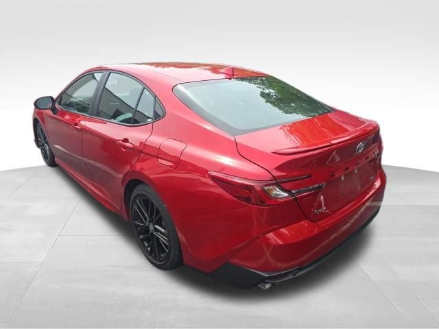 Used 2025 Toyota Camry SE FWD image 3