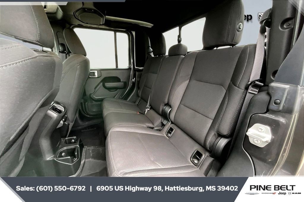 Used 2023 Jeep Gladiator Sport image 19