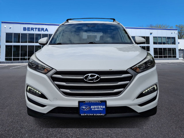 Used 2017 Hyundai Tucson SE w/ SE Popular Package 02 AWD/4WD image 2