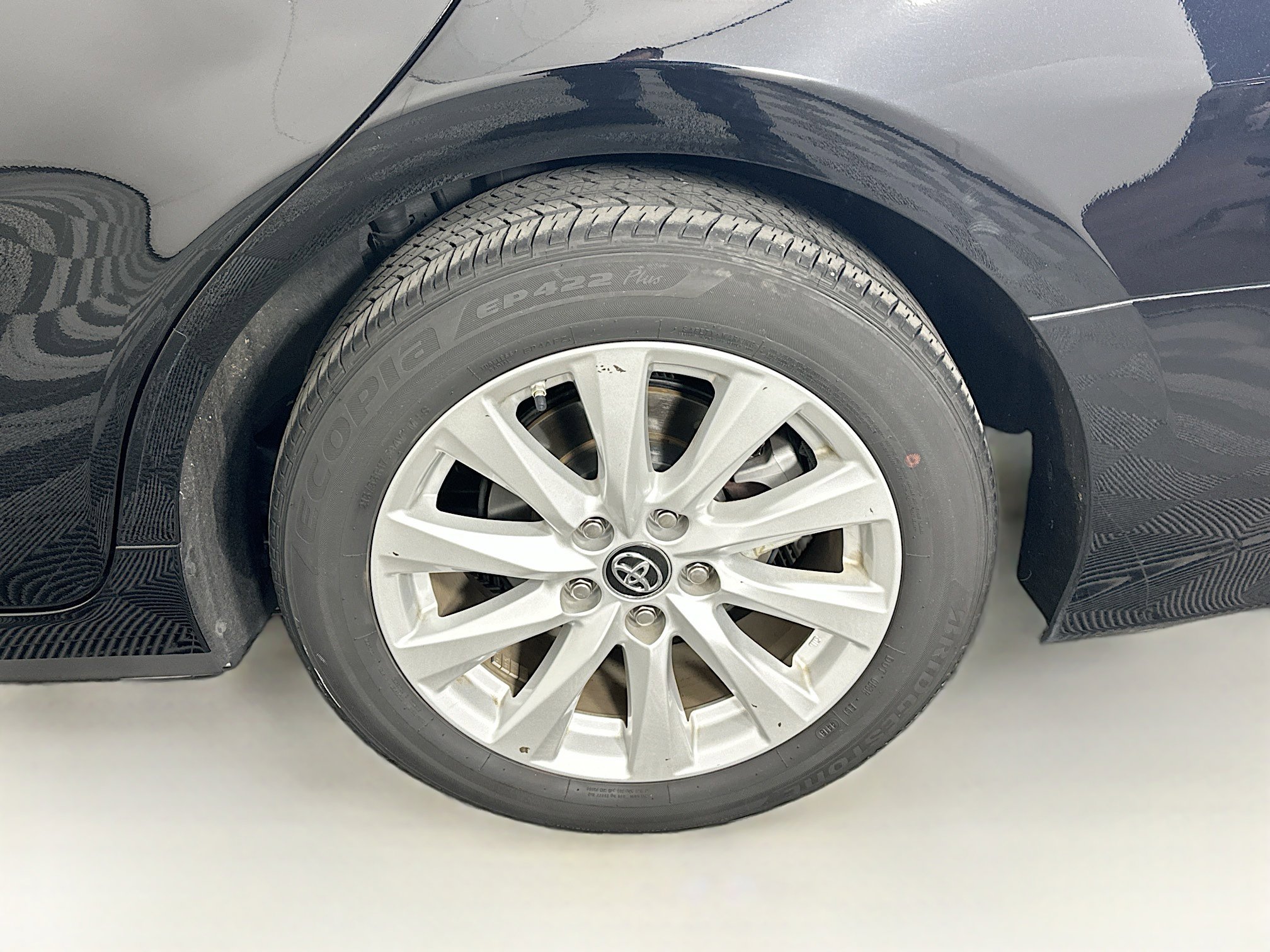 Used 2019 Toyota Camry LE w/ Convenience Package image 11