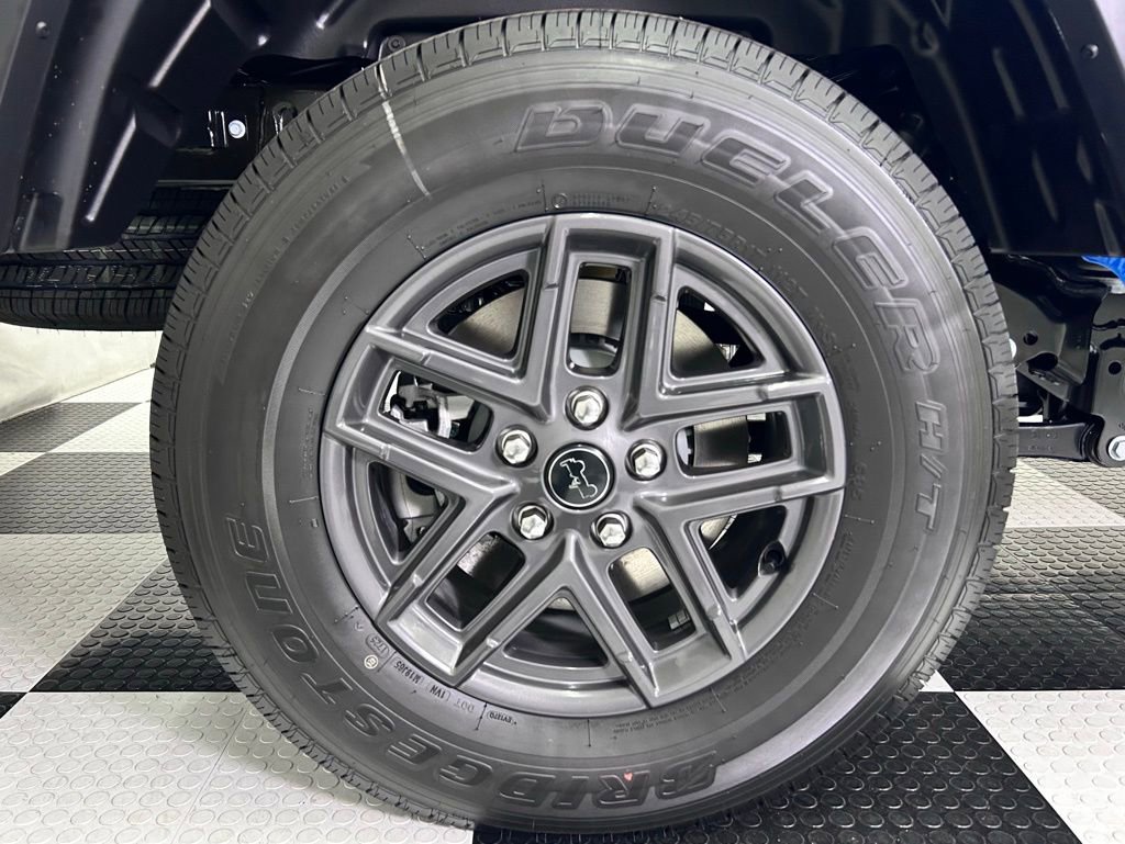 New 2025 Jeep Gladiator Sport image 9