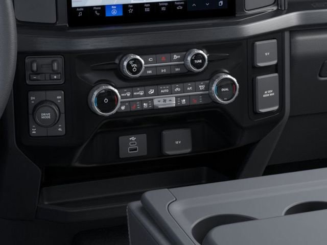 New 2026 Ford F250 Lariat w/ Black Appearance Package image 15