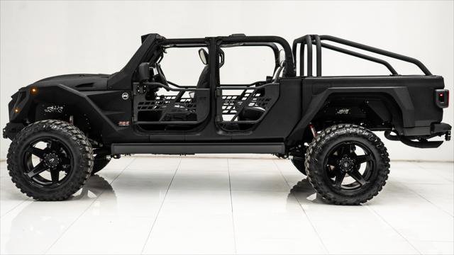 Used 2025 Jeep Gladiator Sport image 4