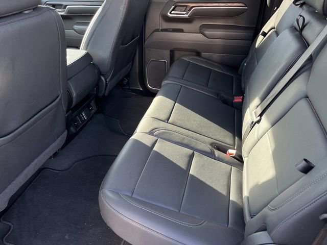 Used 2025 GMC Sierra 1500 SLT AWD/4WD image 17
