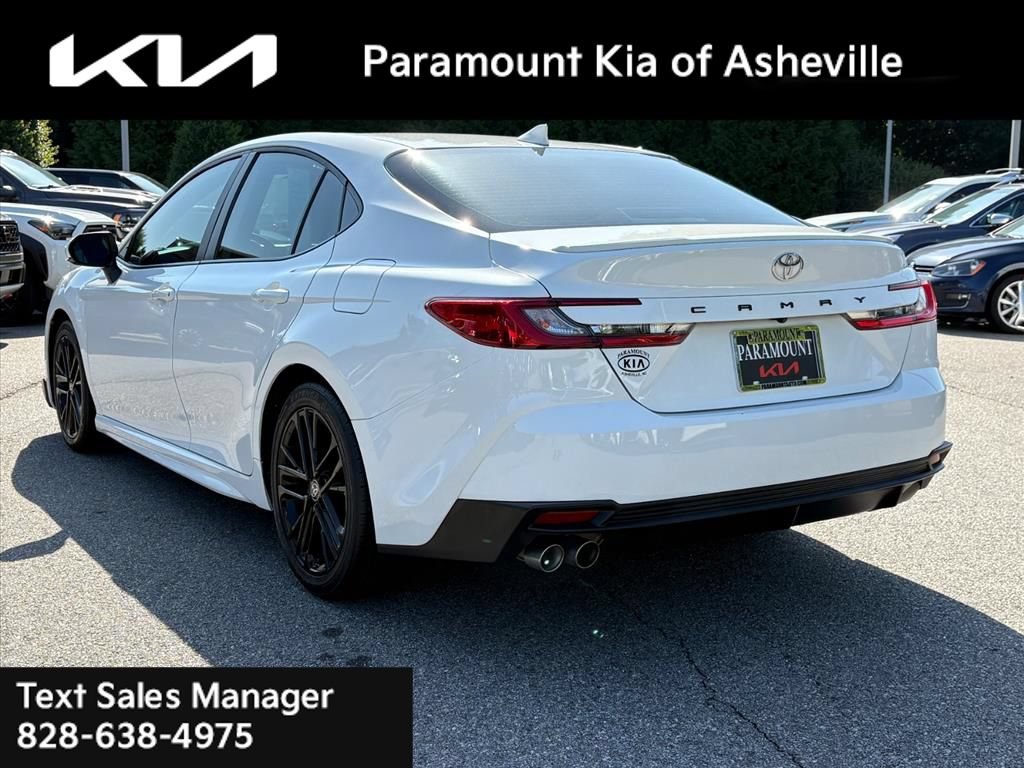 Used 2025 Toyota Camry SE w/ Convenience Package FWD image 4