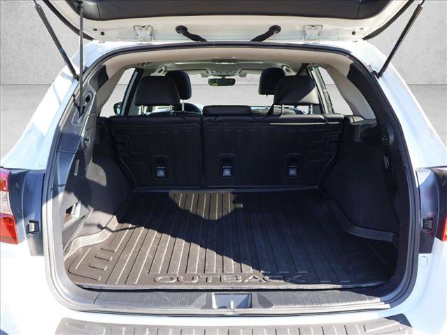 Used 2018 Subaru Outback 2.5i Limited AWD/4WD image 6