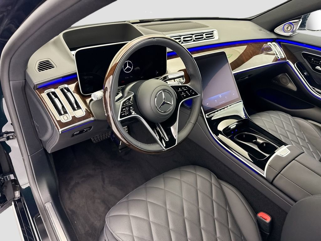 New 2026 Mercedes-Benz S 580e 4MATIC Sedan image 9
